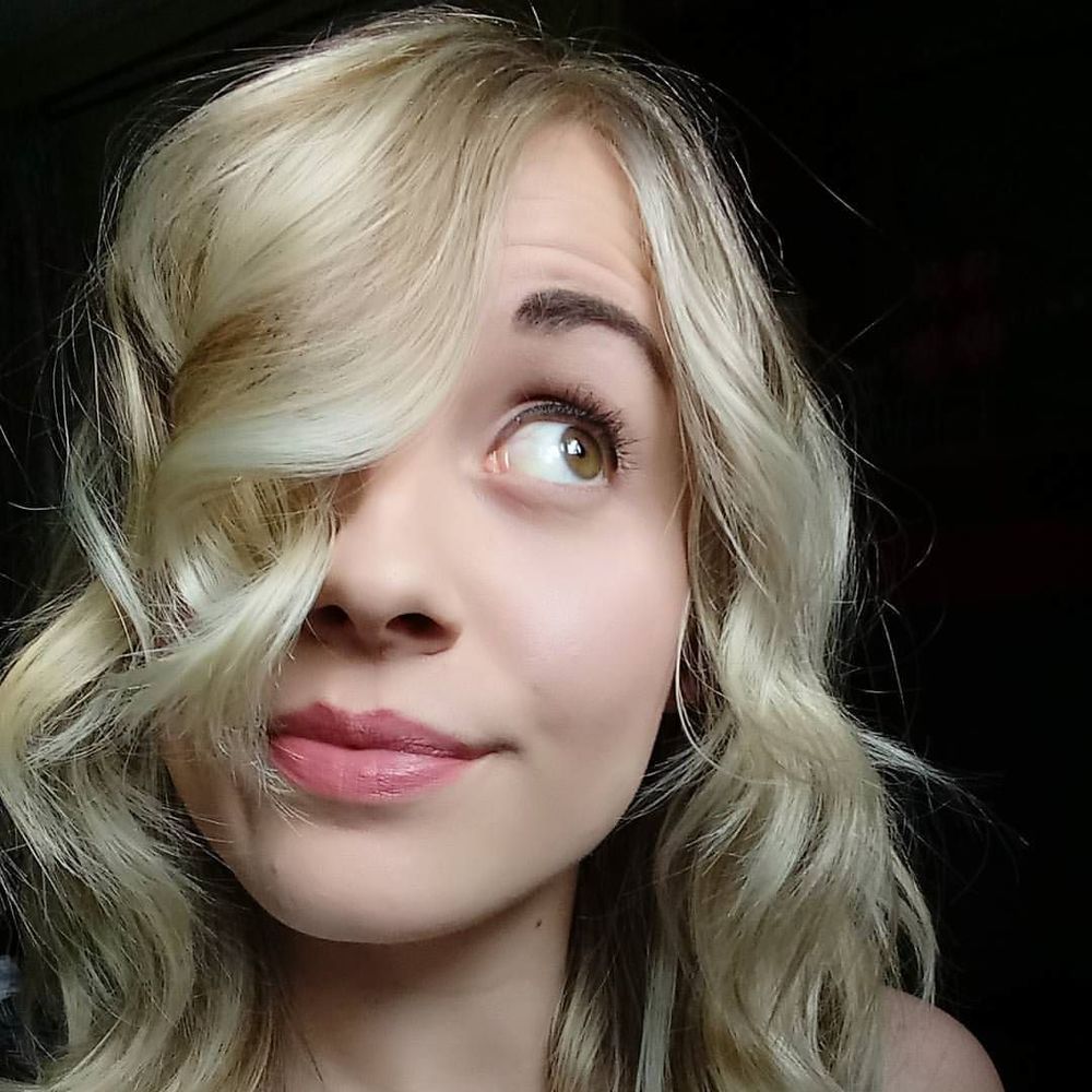 Meet your Posher, Devin